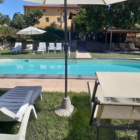 Agriturismo Poggio al Tesoro Crespina Esterno foto