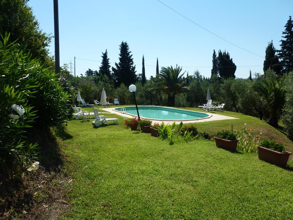 Agriturismo Poggio al Tesoro Crespina Camera foto