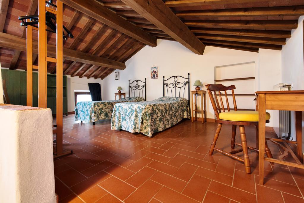 Agriturismo Poggio al Tesoro Crespina Esterno foto