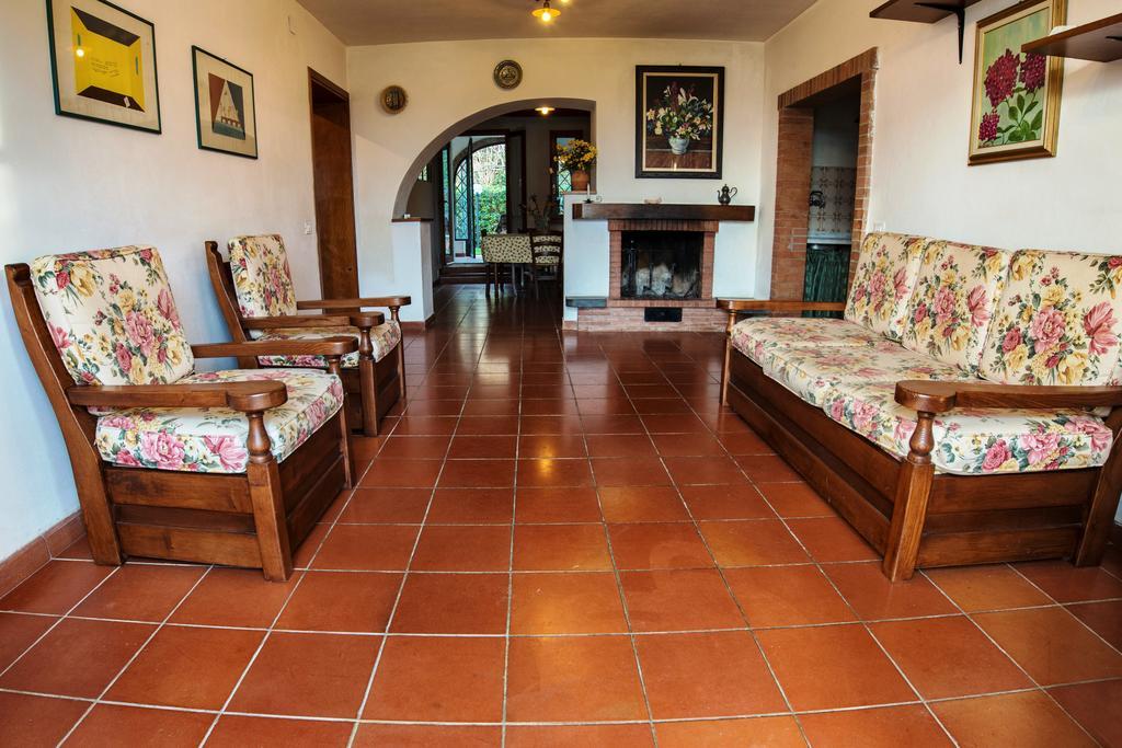 Agriturismo Poggio al Tesoro Crespina Esterno foto