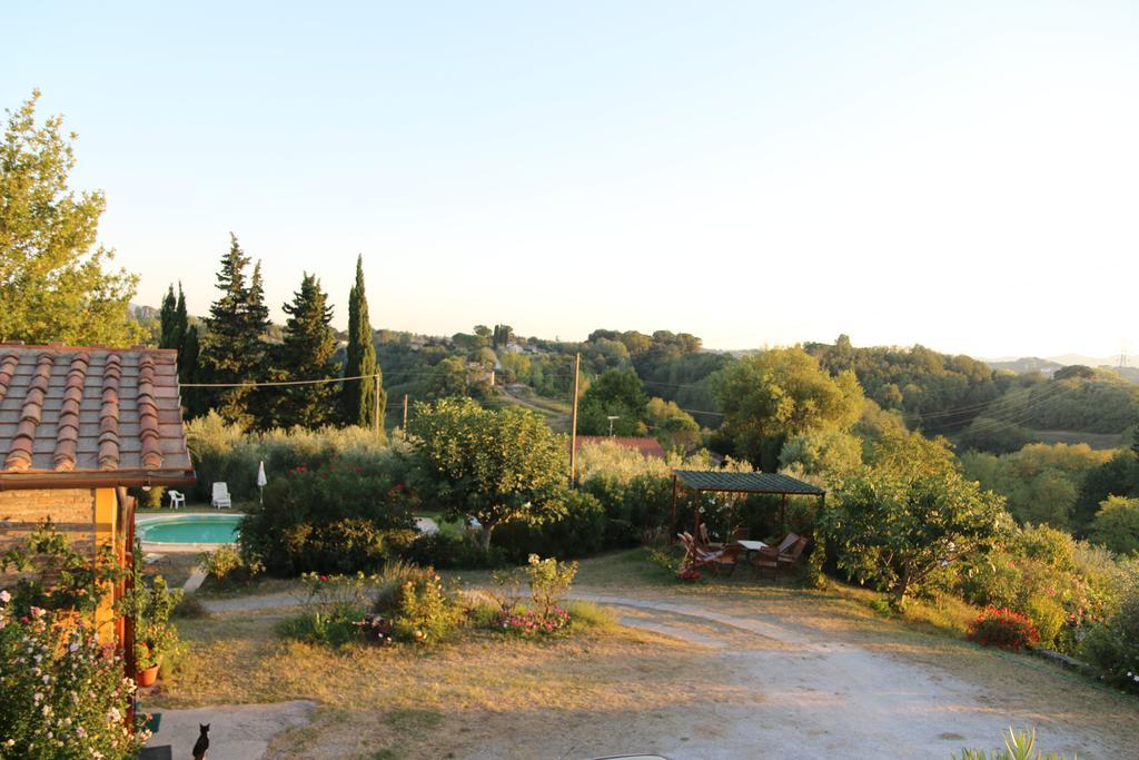 Agriturismo Poggio al Tesoro Crespina Esterno foto